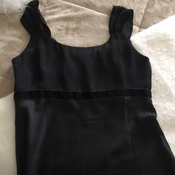 Black satin Ann Taylor Loft dressy tank top size 8 - Picture 4 of 8